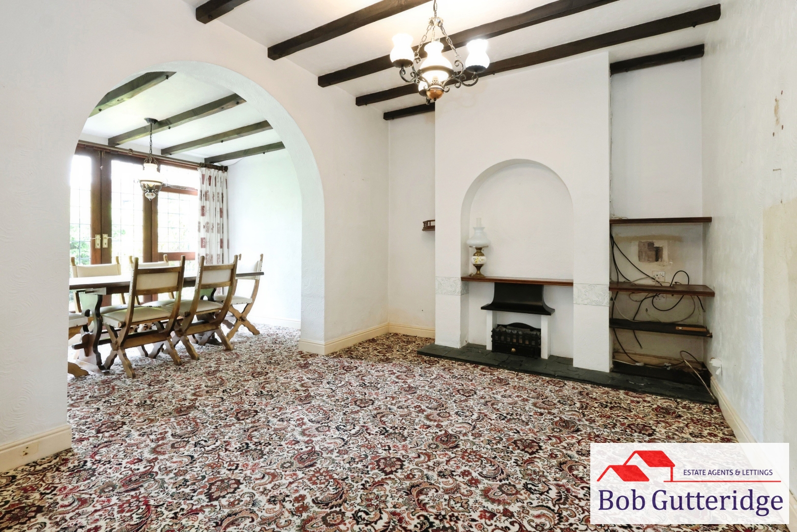 EXTENDED DINING ROOM